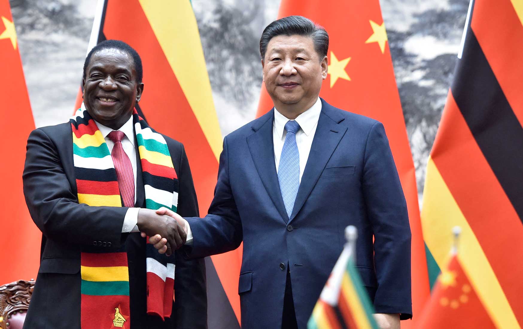President Emmerson Mnangagwa shakes hands with Chinese President Xi Jinping
