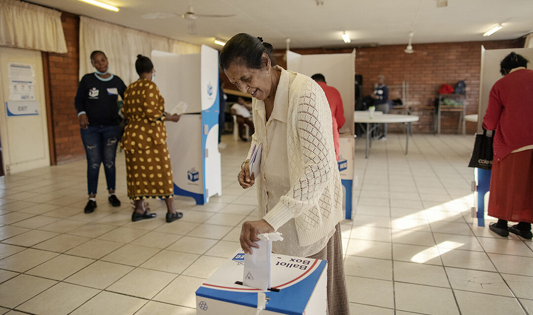 How can South African voters avoid electing a Trump-like leader?