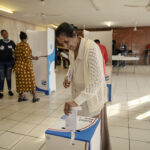 How can South African voters avoid electing a Trump-like leader?